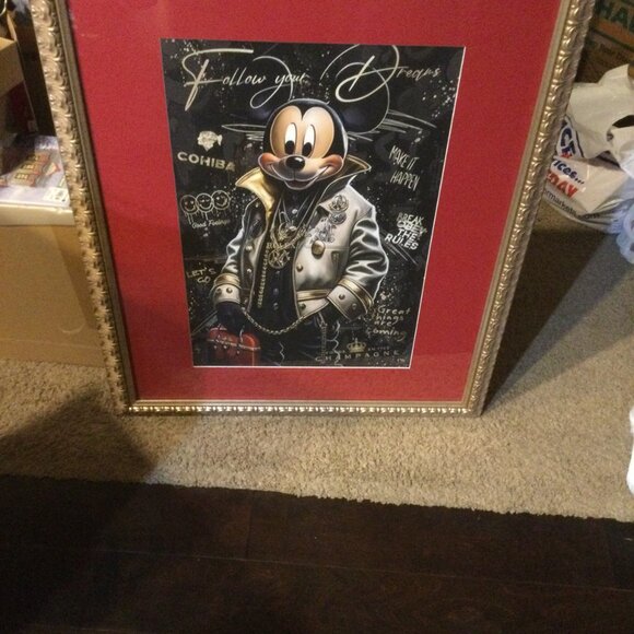 Mickey large and in charge wall art beautiful colors in a outstanding frame - Picture 2 of 5
